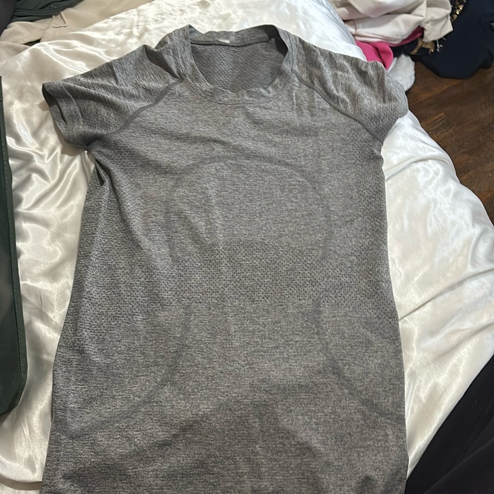 lulu, no tags , worn 4 times